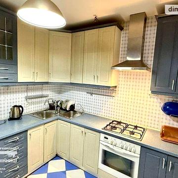 Довгострокова оренда 5к Дім Соборна вулиця