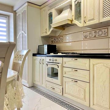 Небесної Сотні вул. (Леніна), 74