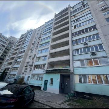 Харківська вул., 44