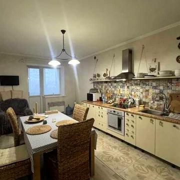 Продаж 2к квартири в центрі Бучі 92 м2 Без комісії для покупця