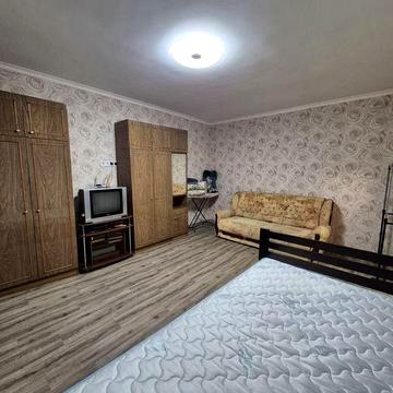 Оренда 1-кім. на 1 поверсі