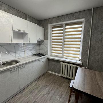 Подільська вул., 85