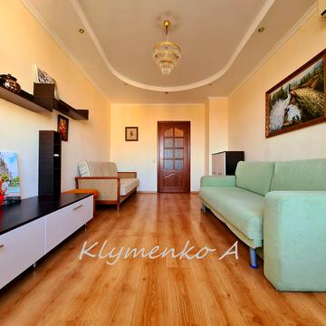 Юрія Шумського вул., 1