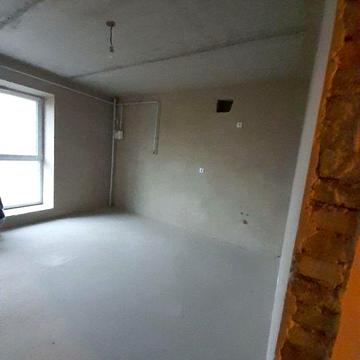 Продам 2-кімнатну квартиру в тихому районі!