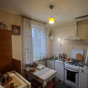 Симиренків вул., 8