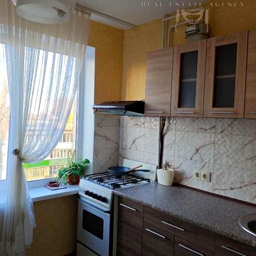 Леся Курбаса просп., 4