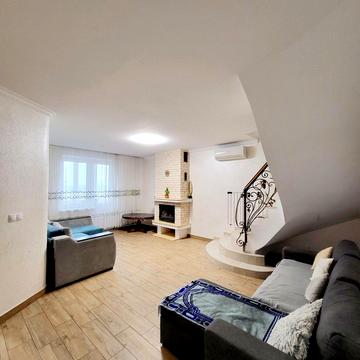 Олександри Екстер вул. (Марини Цвєтаєвої), 11