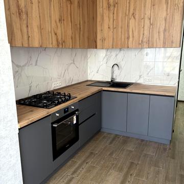 Героїв Небесної Сотні просп., 40/1