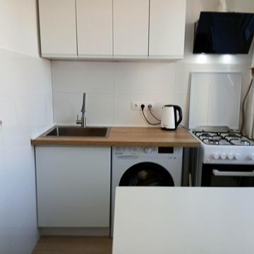 Оболонський просп., 7-Б