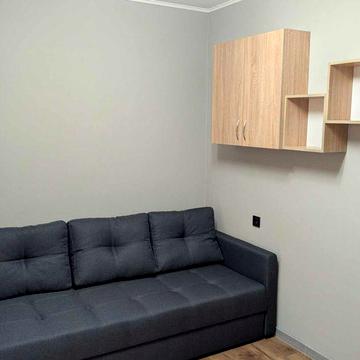 Здається 2 кімнатна квартира! Окремий вхід