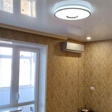 Простора двох кімнатна квартира