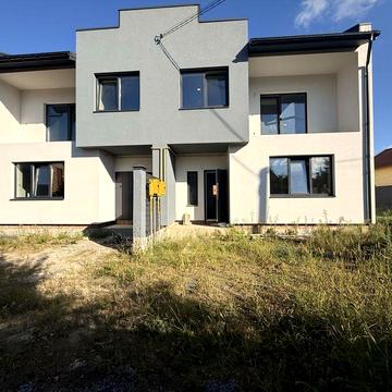 Продаж котеджу Зимна Вода