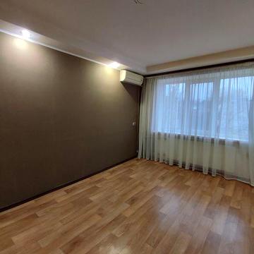 Продается 2 к квартира,г Каменское, ремонт