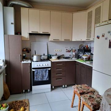 Продаж трикімнатноі квартири