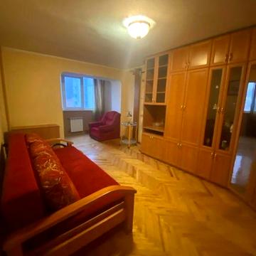 Оренда 3кімн квартири по вул Ю Іллєнка, 7. Поруч метро Лукʼянівська.