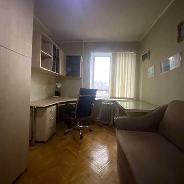 Оренда 3кімн квартири по вул Ю Іллєнка, 7. Поруч метро Лукʼянівська.