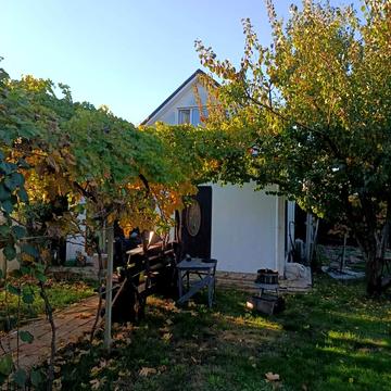 Вершинна вул., 4