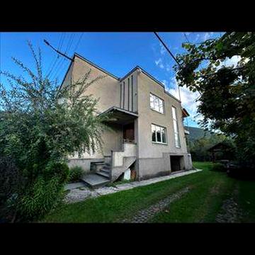 Продається будинок у м. Тячів