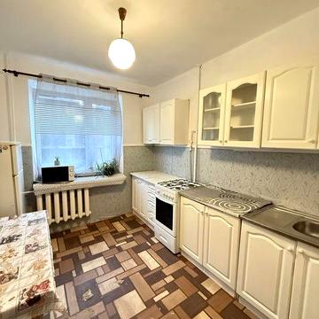 Оренда 2-кімнатної квартири по вул. Руській 223