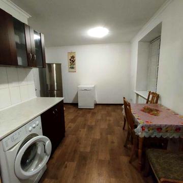 Сдается 2 комнатная квартира