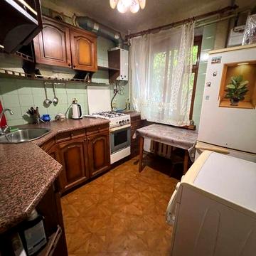 Без комісії.  Продам 1к квартиру на Вакаленчука