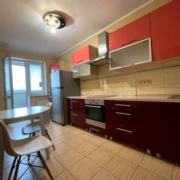 Тополина вул., 7-А