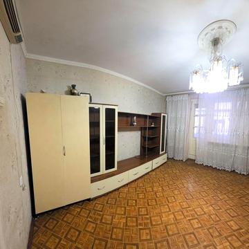 Продаю трьохкімнатну квартиру вул. Ігора Бедзая документи готові