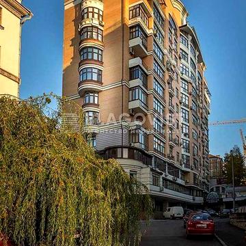 4 к квартира вул Лютеранська 10а Печерський р-н ЖК Тріумфальна арка