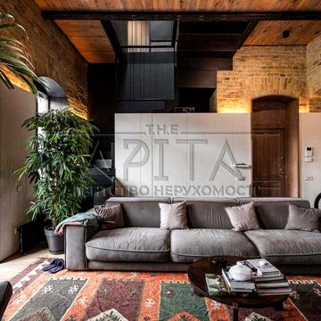 Продаж пентхаус в самому сердці Києва, вул. Євгена Чикаленка 43-А.