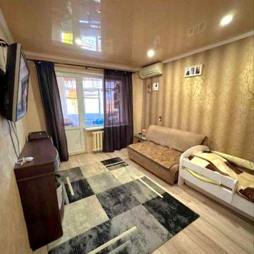 Продам квартиру, с ремонтом на Таирова, 7/9