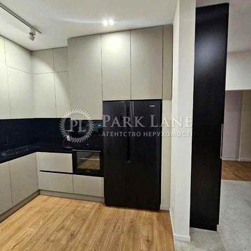 Центр Шевченківський Золотоустівська Дмитрівська 3 к з ремонтом