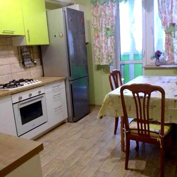 Довгострокова аренда квартири вул.лесі Українки 13 000 грн