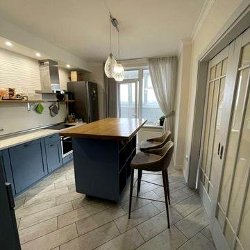 Простора квартира з ремонтом ЖК "Наш Будинок" м. Нивки (Перемоги 71-А)