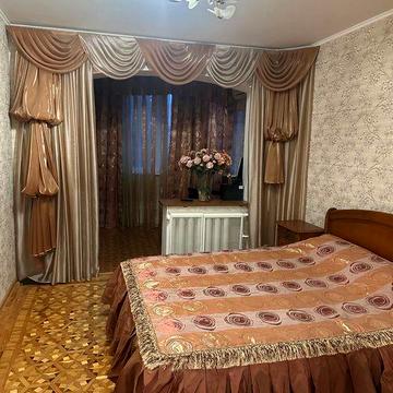 Продам 3- х комнатную квартиру Добровольского/Бочарова