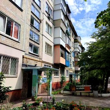 Ірини Бекешкіної вул. (Генерала Карбишева), 8