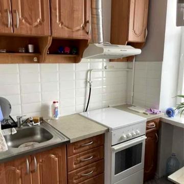 Січеславська Набережна вул., 27