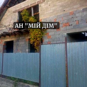 Продається будинок недобудований