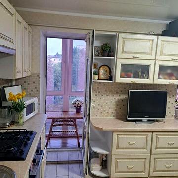 Продається квартира з ремонтом 55 м.кв