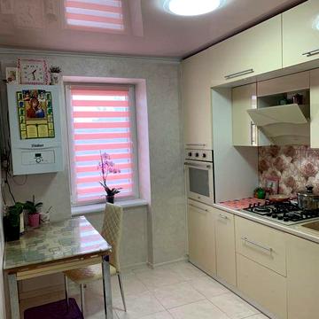 Квартира 3-х кім 50 000$ Гусятин центр євроремонт 2 пов/5 поверхівки