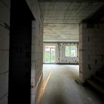 Якісний таунхаус в центрі Бучі біля Новуса. Розтермінування - так!