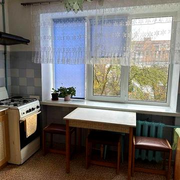 Продам 2-х кімнатну квартиру у Луцьку (від власника)