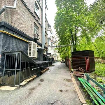 Печерськ, Центр, Кловський узвіз 6