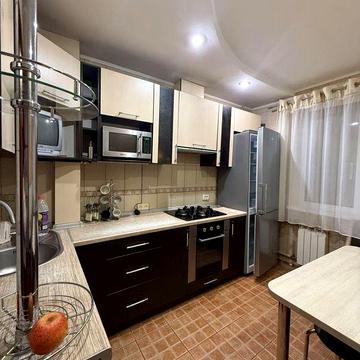 Здам в оренду 3к.кв на вулиці Героїв Крут