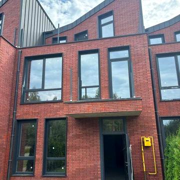 Чудовий 3-х поверховий таунхаус м.Гостомель в лісовій зоні.