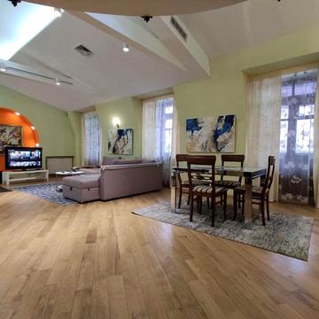 Вячеслава Липинського вул. (Чапаєва), 10