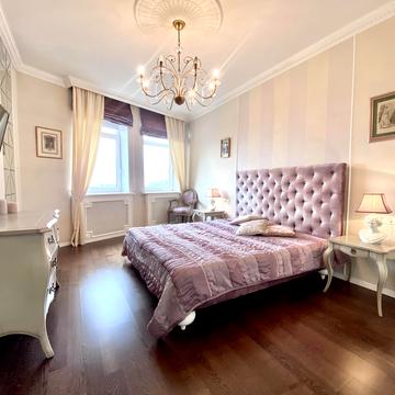 Лесі Українки бульв., 7-Б