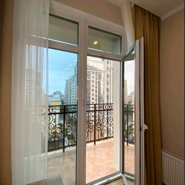 Італійський бульв., 1-Г