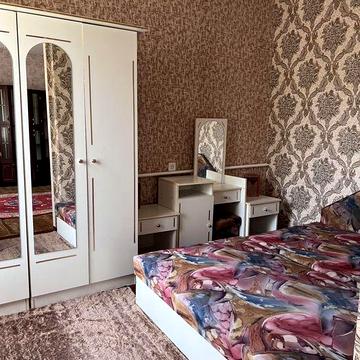 Дом с большим участком, баней и гаражом