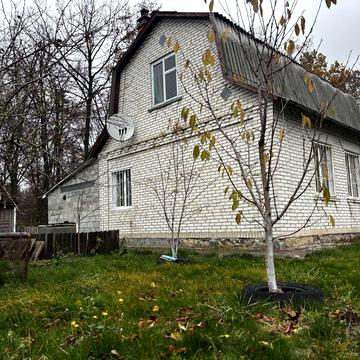 Будинок капітальний керпичний з гос спорудами Гайок, від літака 2 км