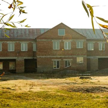 Центральна, 1/2